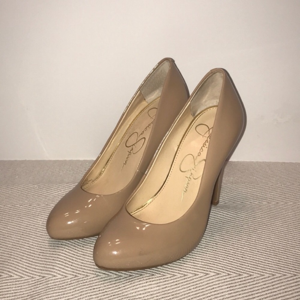 Jessica Simpson nude heels